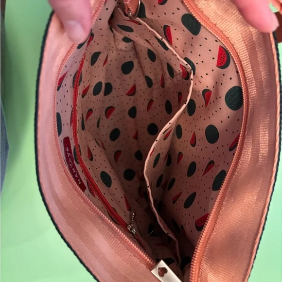 Harveys Watermelon streamline crossbody - Picture 5 of 7